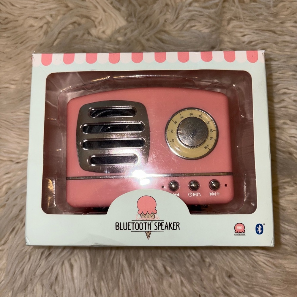 New TARGET BULLSEYE Vivitar RETRO Radio  PINK WIRELESS BLUETOOTH SPEAKER